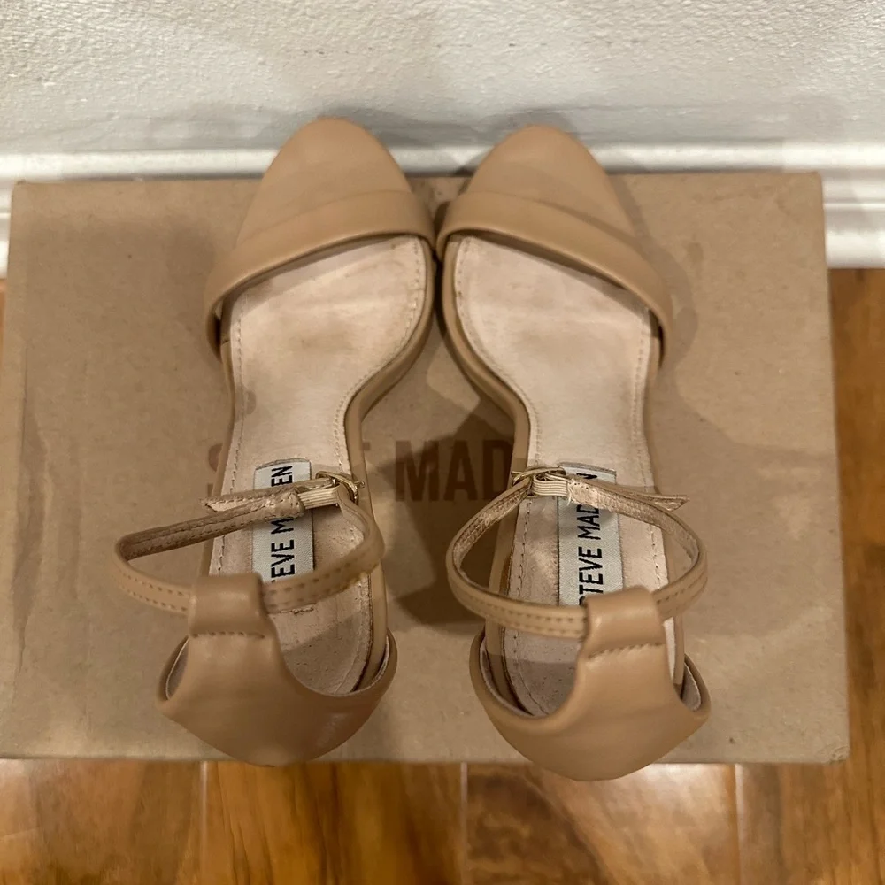 Steve Madden Nude Heels - Picture 5 of 12